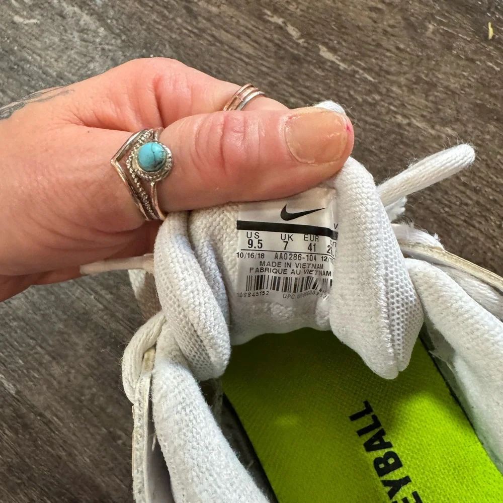 Nike White and Blue HyperAce size 9.5 - Picture 5 of 7